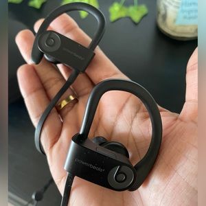 Beats by Dre Power Beats 3.